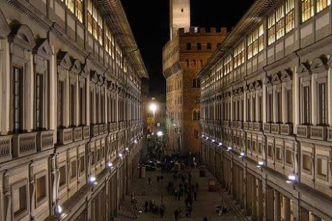 Uffizi Gallery lit up at night